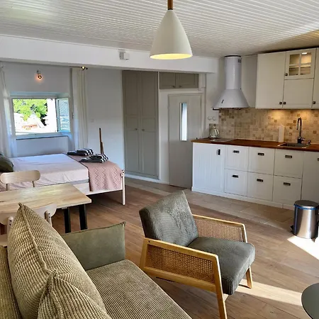 Appartement Seafront Porat Sumartin