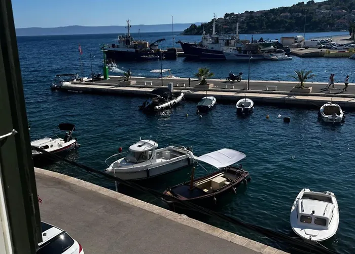 Seafront Porat * Сумартин