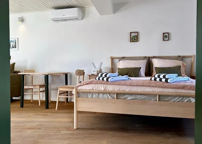 Апартаменты Seafront Porat