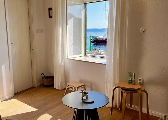 Seafront Porat Апартаменты